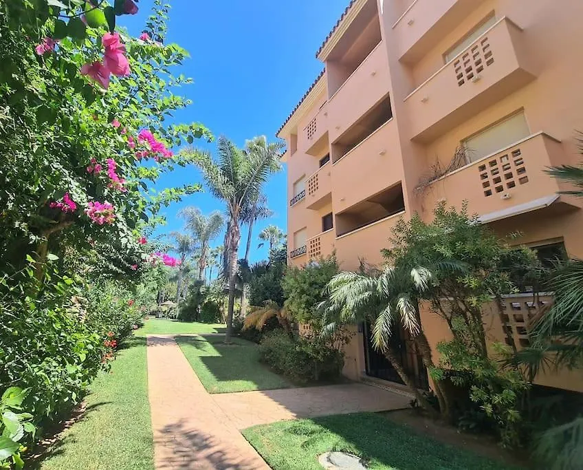 Lägenhet Apartamento Duplex Playa De Artola-Baja-Marbella